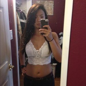 White halter top crop knit one size fits s/m