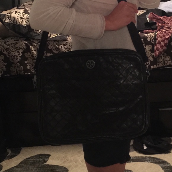 🚫SOLD!🚫TORY BURCH LAPTOP CARRIER