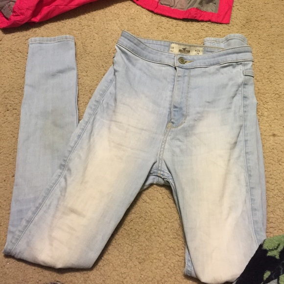 High wasted hollister Jeans ❤️