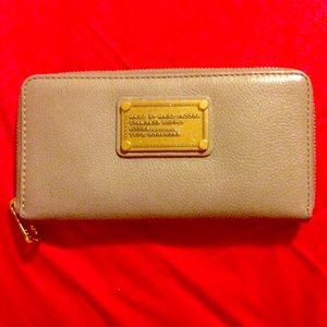 Marc Jacobs wallet