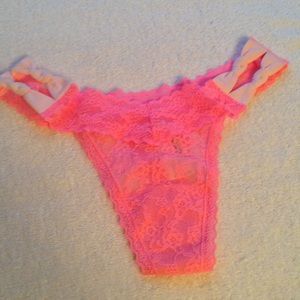 VS Pink Thong Panty