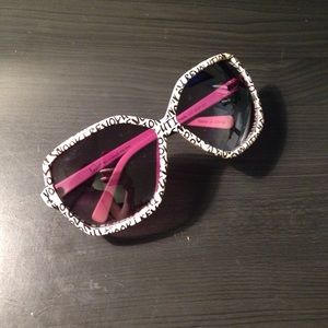 Snooki Revolution Sunglasses!