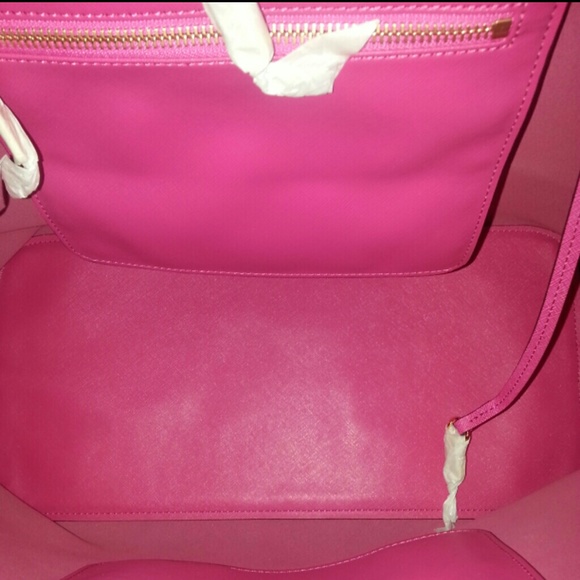 AUTHENTIC MICHAEL KORS JET SET TRAVEL - Picture 4 of 4