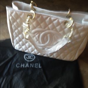 Designer inspired💙💙💙 white handbag