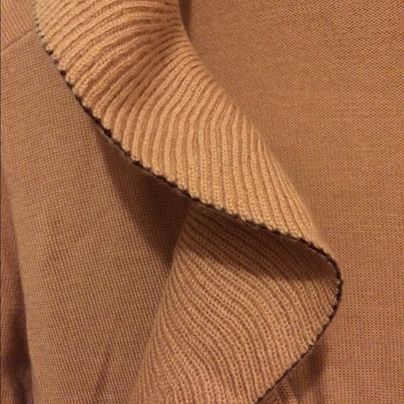 🎉HP🎉From a Paris boutique: frilly detail sweater - Picture 3 of 4