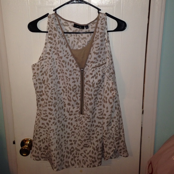 Cheetah dressy tank top