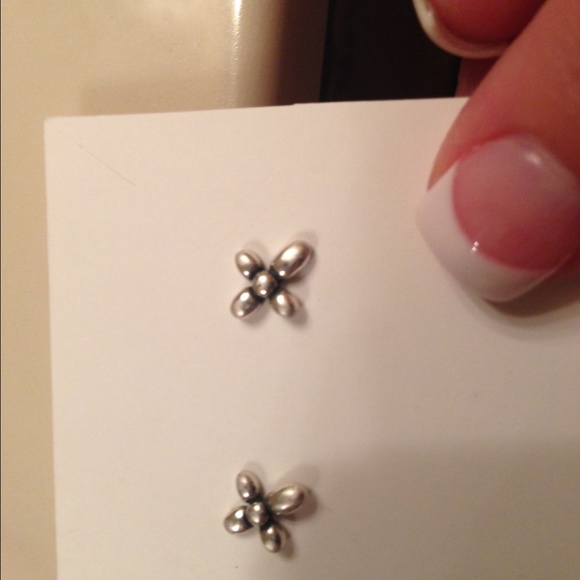 james avery studs