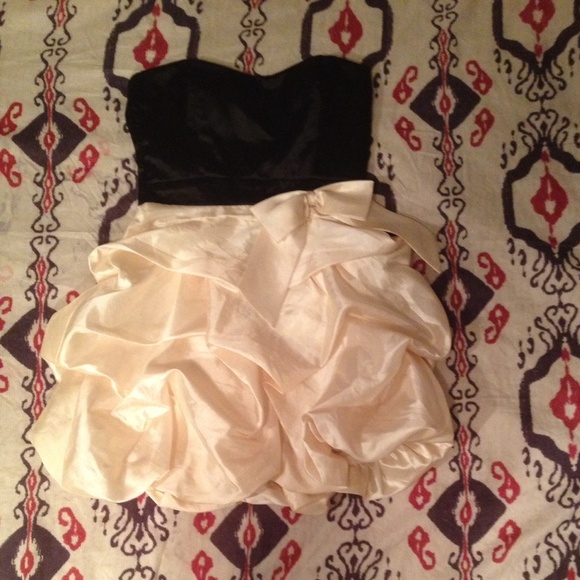 Beautiful Prom/Dressy Dress