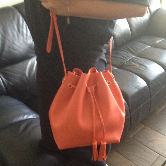 🚫SOLD🚫Steve Madden bucket tote - Picture 4 of 4