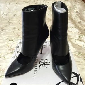 Rock and Republic Size 7