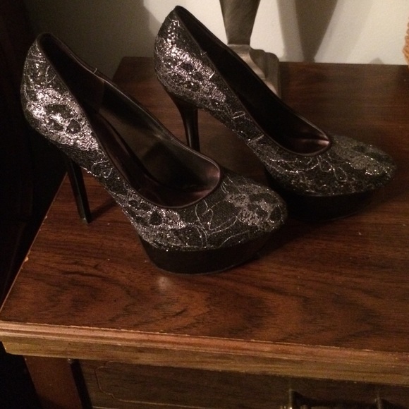 Sexy and fun lace platform high heels - Picture 2 of 3