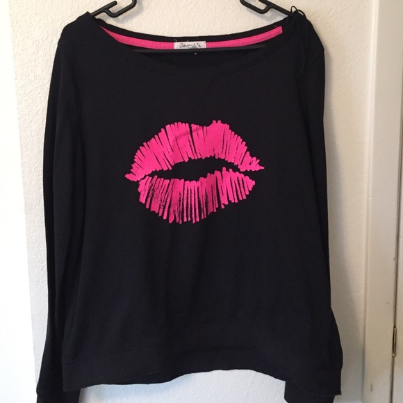 oversized black sweater