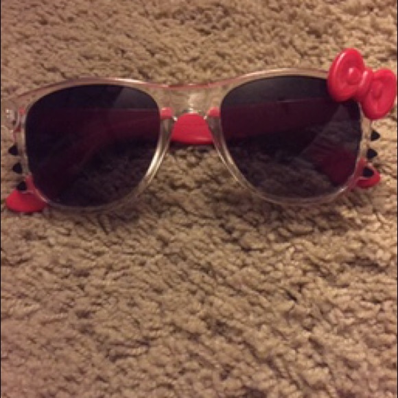 Hello Kitty Sunglasses