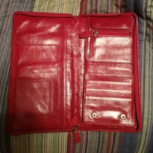 Kate Landry wallet