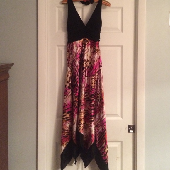 Halter handkerchief maxi dress - Picture 1 of 2