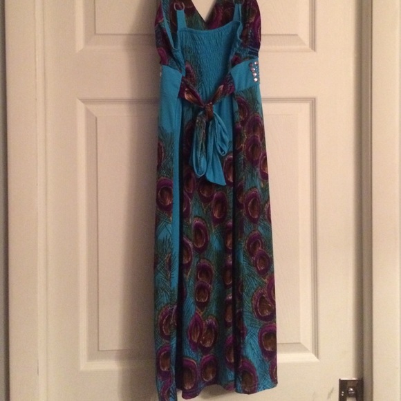 Fun peacock patterned summer dress - Picture 2 of 2