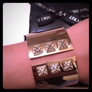Victoria's Secret sliver studded bangle