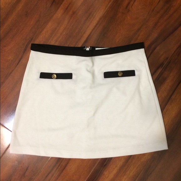 Skirt - Picture 1 of 1