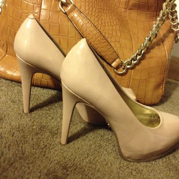 Nude heels - Picture 2 of 2