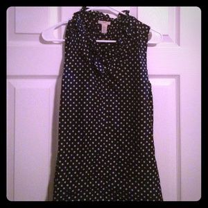 Sleeveless poka-dot top