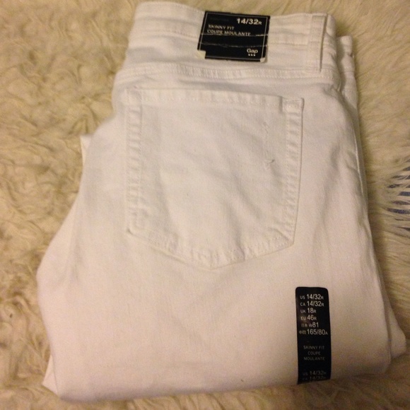Gap Brand White Distressed Skinny Jeans