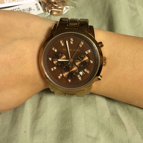 Michael kors rose gold watch - Picture 3 of 4