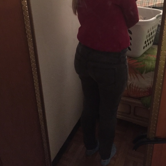 ⚠️SOLD⚠️Red sweater - Picture 3 of 3