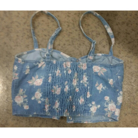 Floral Crop top - Picture 2 of 3