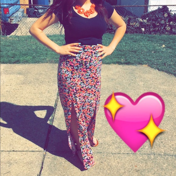 Floral maxi skirt wore on Easter LOVE💗