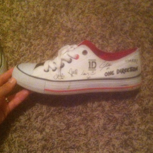 One direction shoes - Picture 2 of 4