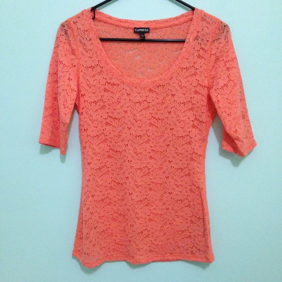 Coral lace tee
