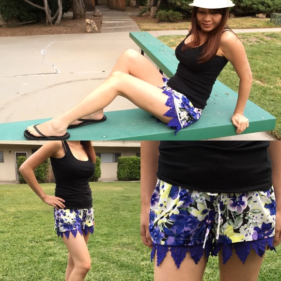 The DENEAH aloha lace shorts - DEEP PINK - Picture 4 of 4