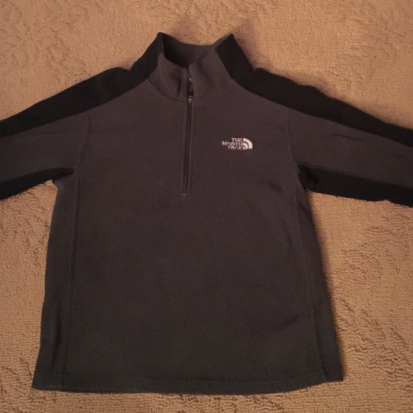 Boys small north face fleece
