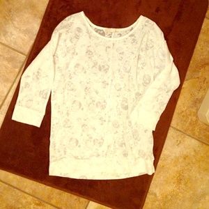 White top with sheer skulls