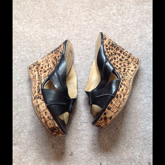 Nine West cheetah prink cork heel wedges peep toe