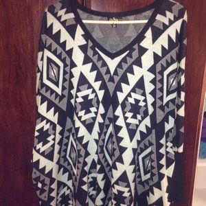 NWOT Aztec Print Mint Sweater tunic Size Medium