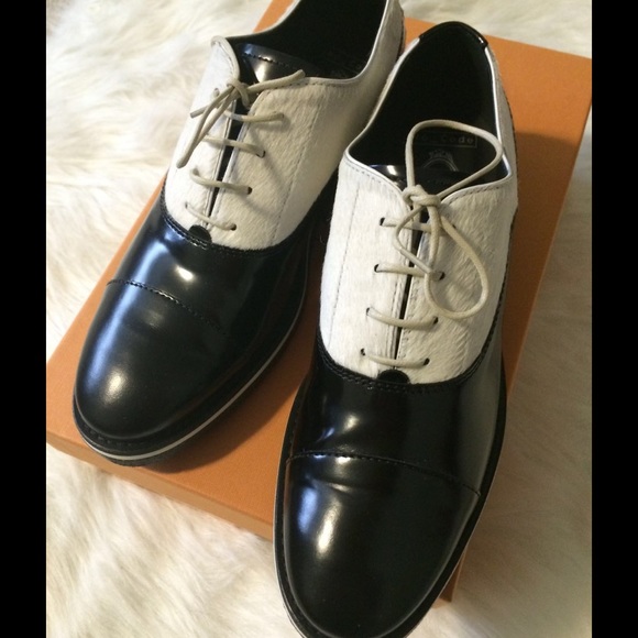 Oxford shoes