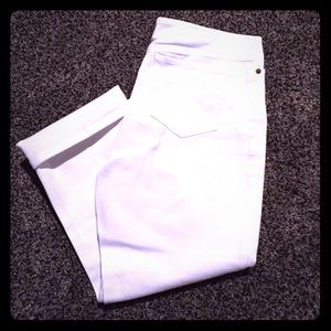 Ann Taylor white crop jeans