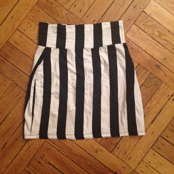 Stripped PINK! mini skirt