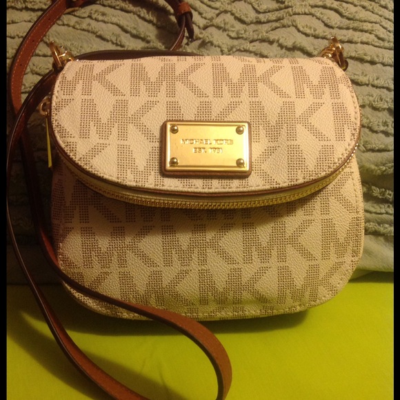 Michael Kors handbag - Picture 1 of 4