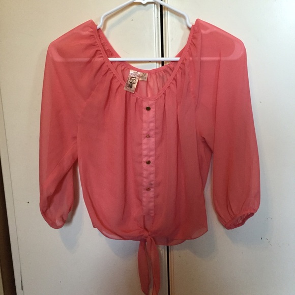 Loose pink crop top size small