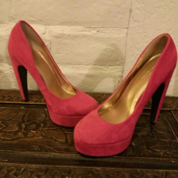 Forever 21 size 8 platform pumps