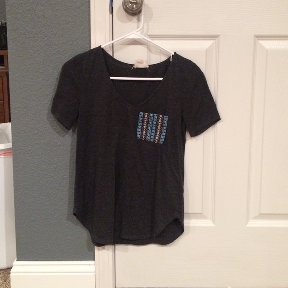 Aztec grey pocket tee from pacsun