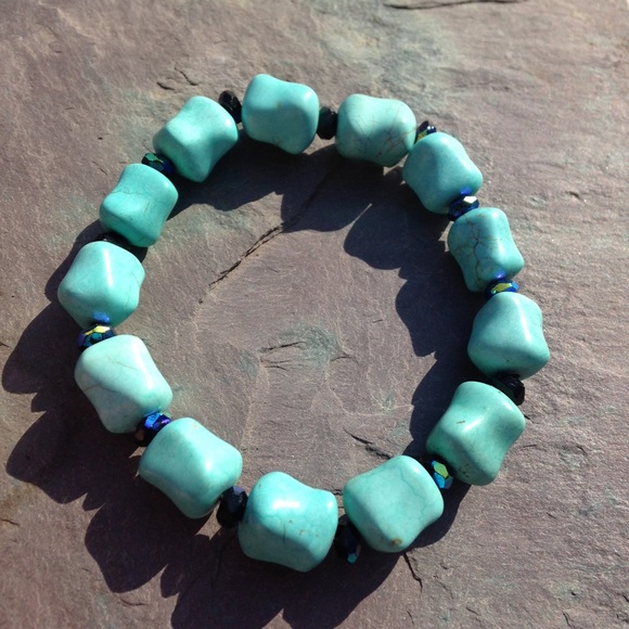 Turquoise beaded handcrafted stone bracelet
