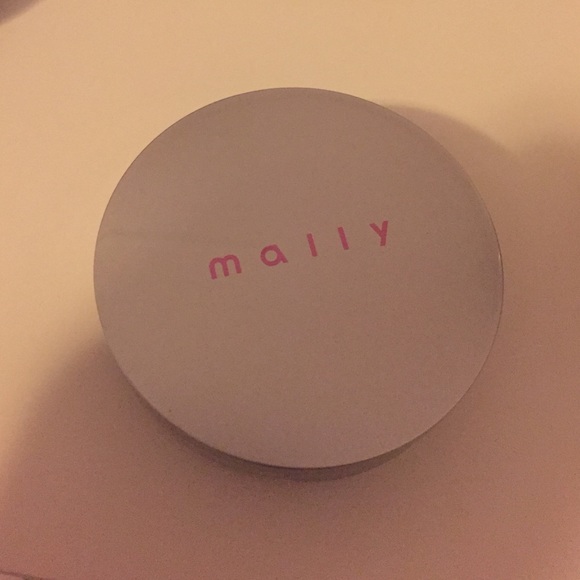 Mally beauty powder