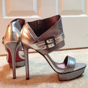 🔥Hot Paris Hilton heels🔥