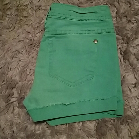 Shorts (: - Picture 3 of 4