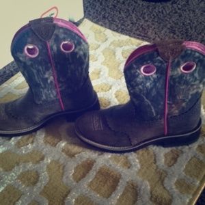 Brand new Ariat cowgirl boots! Size 8