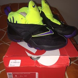 Nike glove's size 8 men