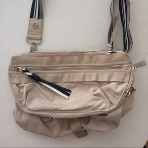 Lululemon Go Lightly Fanny Pack Bag